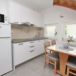 Corinthia 2 By Interhome Апартаменты Башка