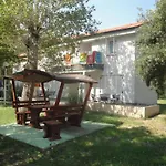 Corinthia 2 By Interhome Apartmán