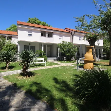 Corinthia 2 By Interhome Apartament Baška